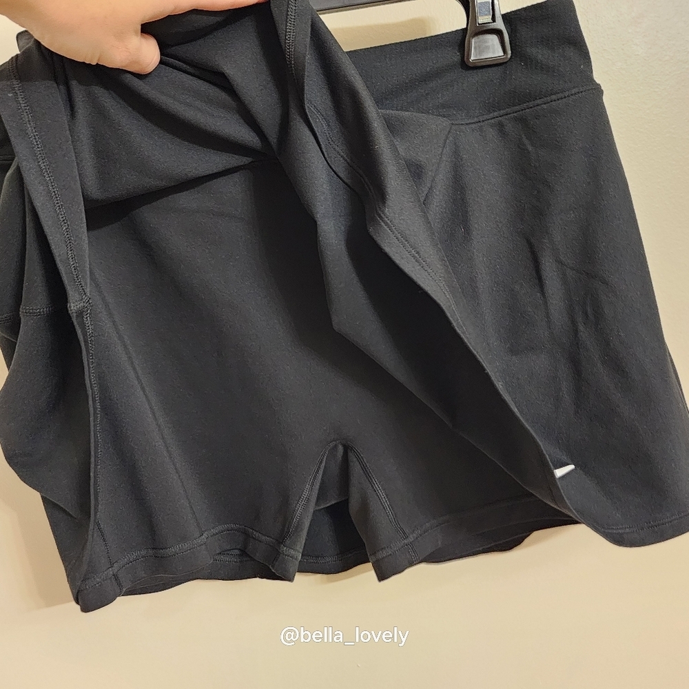 Nike Black Tennis Skirt With Shorts Skort - Picture 3 of 6